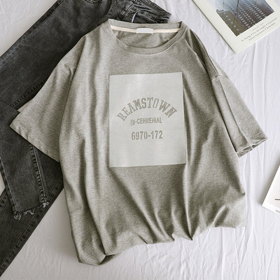 Női póló széles modell és rátét több színben