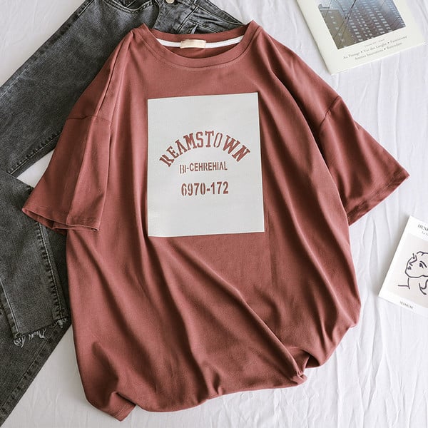 Női póló széles modell és rátét több színben