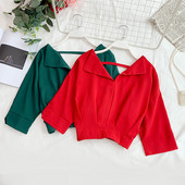 Modern női rövid blúz V-nyakkal, több színben