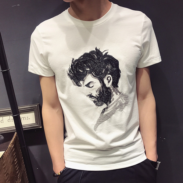 Új modell férfi póló rövid ujjal és hímzéssel fehér és fekete színben