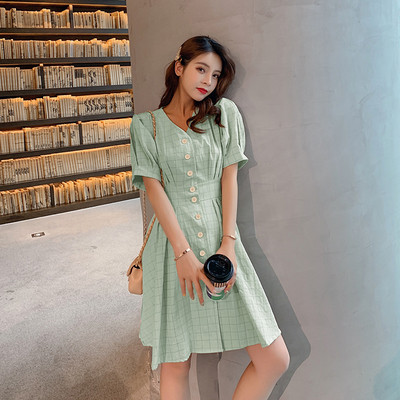 Κομψό γυναικείο φόρεμα με ντεκολτέ σε σχήμα V και μανίκι 3/4 σε δύο χρώματα