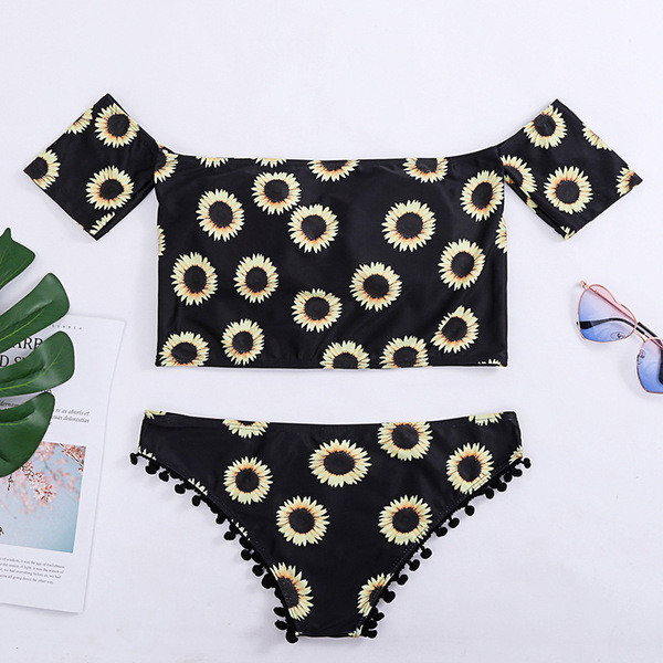 Új modell fürdőruha kétrészes rövid ujjú fekete színben mintával