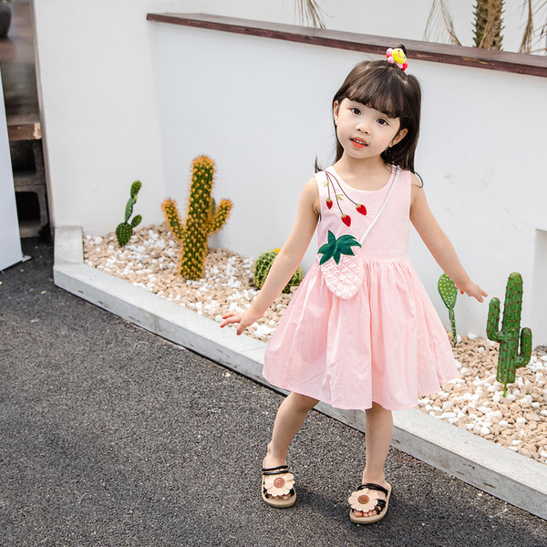 Modern gyerekruha sárga és rózsaszín színben, hímzéssel