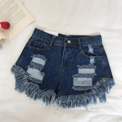 Μοντέρνα κοντά παντελόνια με σχισμένα σχέδια σε διάφορα χρώματα