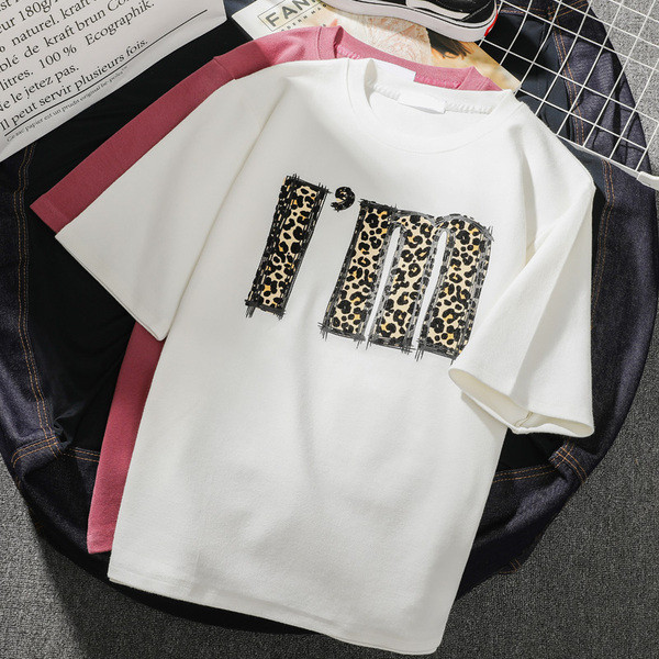 Μοντέρνα γυναικεία T-shirt  σε διάφορα χρώματα