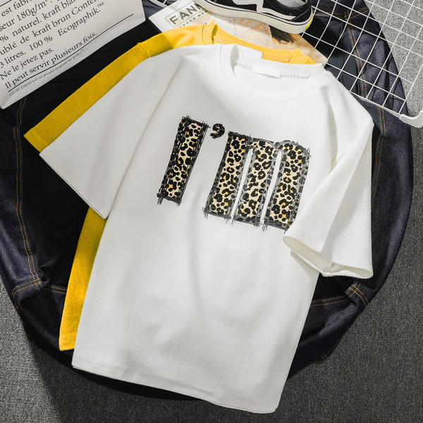 Μοντέρνα γυναικεία T-shirt  σε διάφορα χρώματα