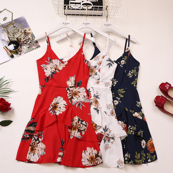 Nyári ruha virágmintás pántokkal