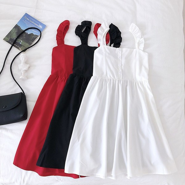 Modern női ruha gombokkal és pántokkal több színben