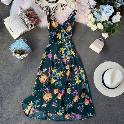 Μοντέρνο γυναικείο φόρεμα με floral σχέδια σε διαφορετικά χρώματα