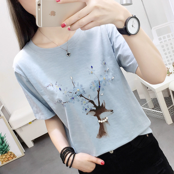 Γυναικεία μπλούζα σε τρία χρώματα με πέρλες και πέτρες