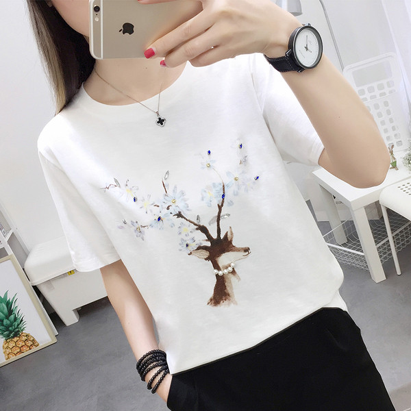 Γυναικεία μπλούζα σε τρία χρώματα με πέρλες και πέτρες