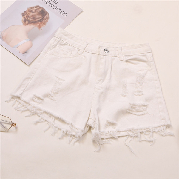 Alkalmi rövidnadrág három színben