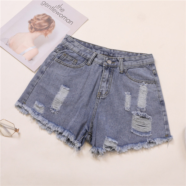 Alkalmi rövidnadrág három színben