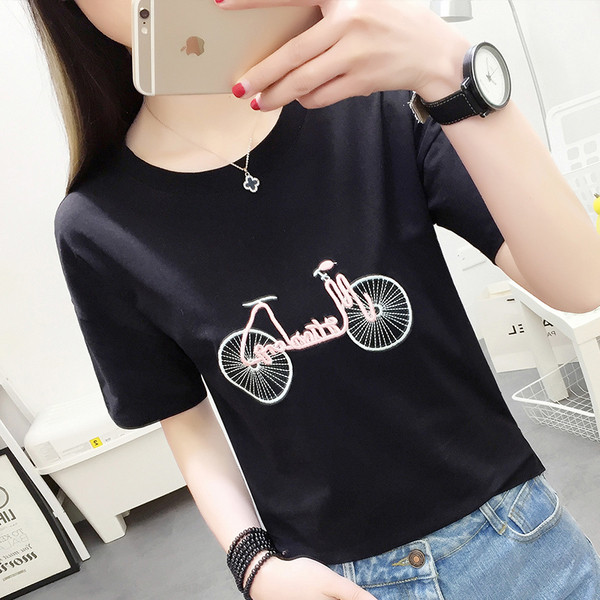 Női alkalmi póló három színben hímzéssel