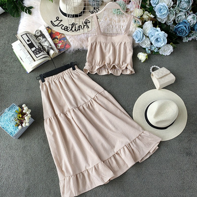 Μοντέρνο γυναικείο σετ σε διάφορα χρώματα σε δύο μέρη