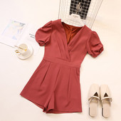 Salopetă elegantă de damă cu decolteu în V în patru culori