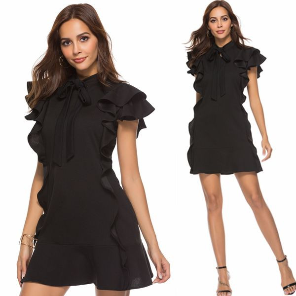 Stílusos női ruha rövid modell piros és fekete színben