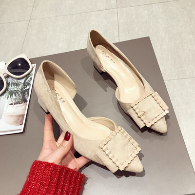 Női alkalmi cipő öko velúrból, nagy csattal három színben