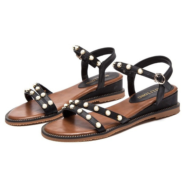 Öko bőrből készült női alkalmi szandál gyöngy díszítéssel három színben