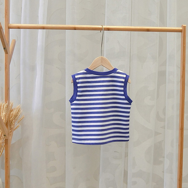 Gyermek csíkos felső hímzéssel - fiúknak