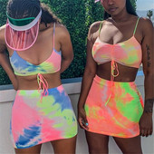 Μοντέρνο γυναικείο σετ με έγχρωμη εκτύπωση και κορδόνια