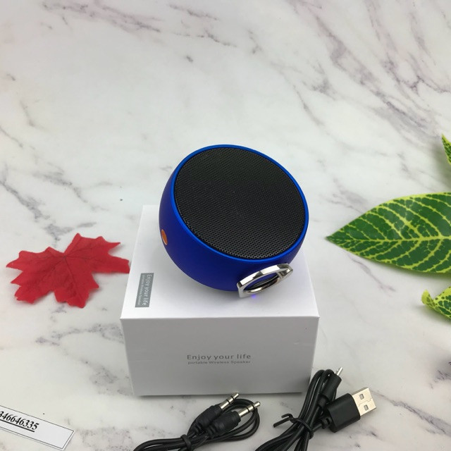 Hordozható bluetooth hangszóró BS02 USB porttal és TF / SD kártyanyílással - kék színben