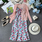 Ένα μοντέρνο γυναικείο σύνολο φόρεμα και ζακέτα με φυτικά μοτίβα σε διάφορα χρώματα