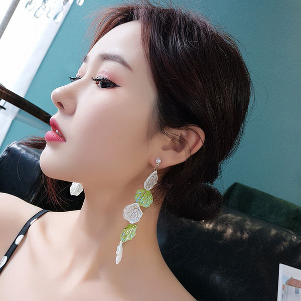 Új női fülbevaló modell, két színben