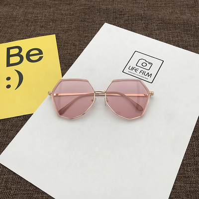 Modern női szemüveg kerek formában, többféle színben