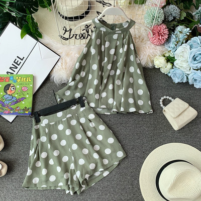 Σύγχρονο γυναικείο σετ σε τρία μέρη πουά