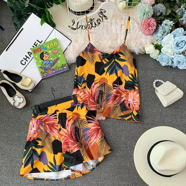 Set elegant pentru femei, cu bretele subțiri și motiv floral