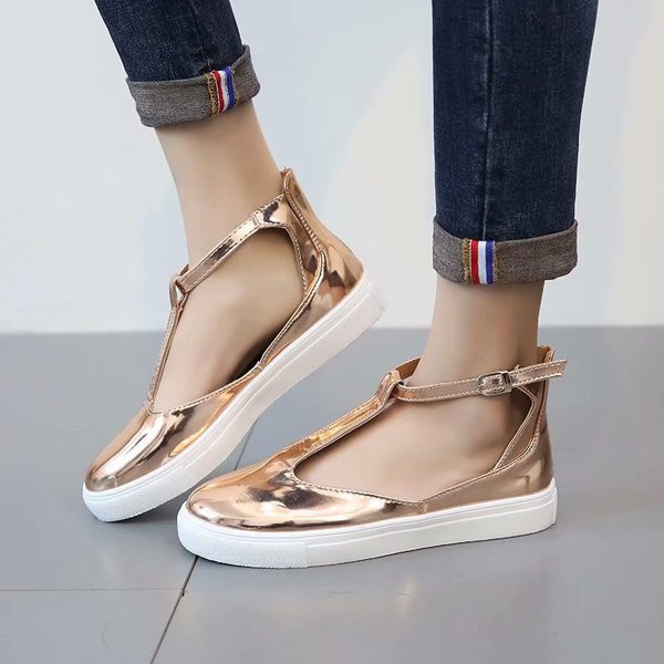 Női alkalmi cipő eko bőrből, csattal több színben