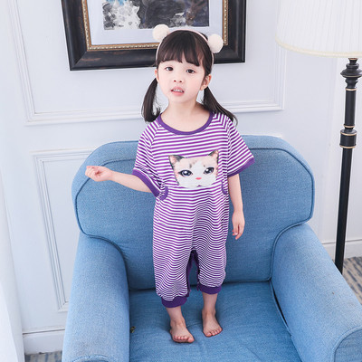 Gyermek pizsama három színben lányoknak való alkalmazással