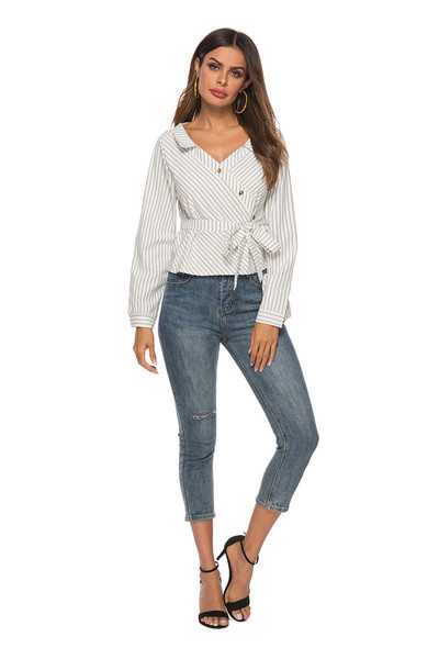 Modern női csíkos ing V-nyakú fekete-fehér színben