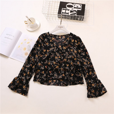 Stílusos női ing V-nyakú és hosszú ujjú