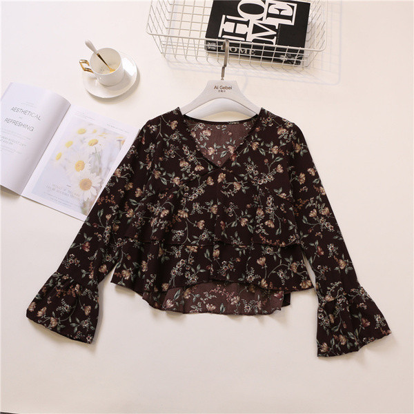 Stílusos női ing V-nyakú és hosszú ujjú