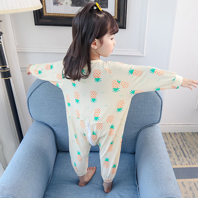 Gyermek pizsama lányoknak két színben, cipzárral