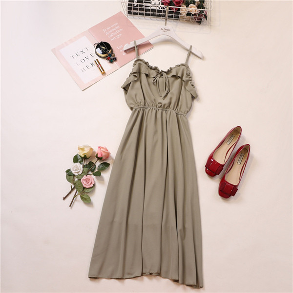 Alkalmi női ruha pántokkal több színben