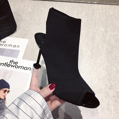 Stílusos női magas sarkú szandál bézs és fekete színben