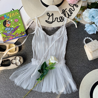 Stílusos női felső, tüll és vékony pántokkal