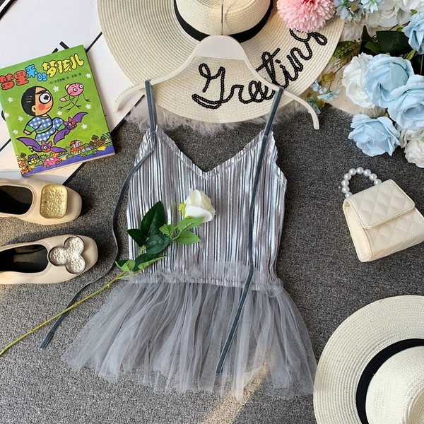 Stílusos női felső, tüll és vékony pántokkal