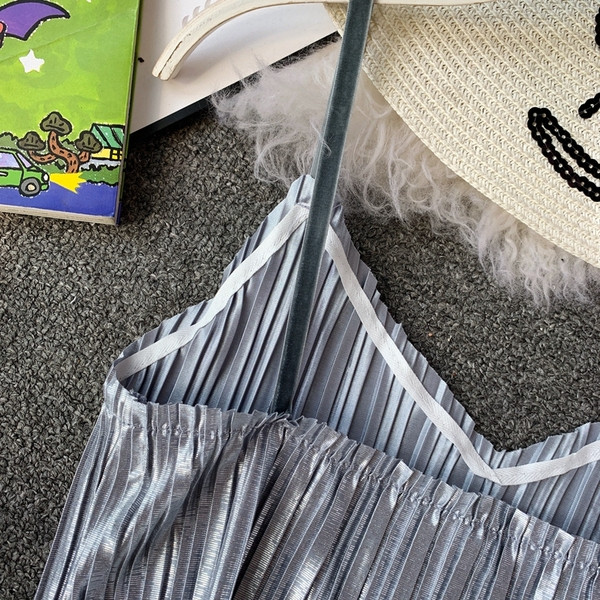 Stílusos női felső, tüll és vékony pántokkal