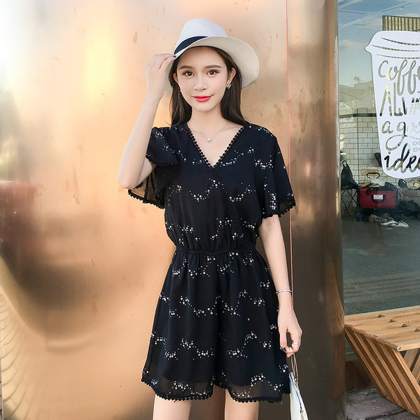 Stílusos női jumpsuit V-nyakkal, fekete és rózsaszín színben