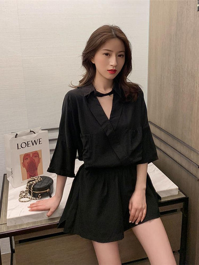 Stílusos női kétrészes szett fekete és piros színben