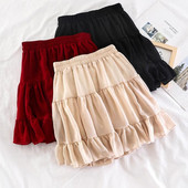 Σύγχρονη γυναικεία φούστα σε τρία χρώματα