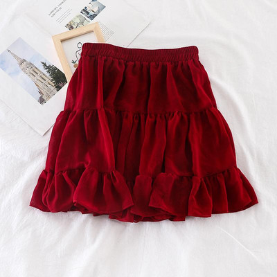 Σύγχρονη γυναικεία φούστα σε τρία χρώματα