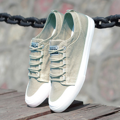 Ανδρικά πάνινα αθλητικά παπούτσια με ελαστική σόλα σε τρία χρώματα