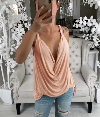 Stílusos női felső, mély nyakkivágással, három színben