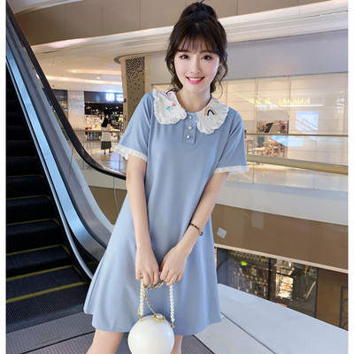 Modern női ruha rövid ujjú kék és fekete színben