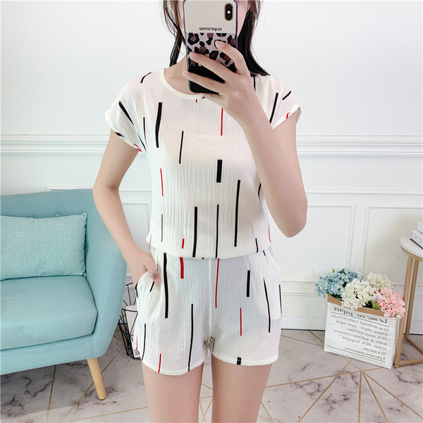 Καθημερινά  γυναικεία σετ δύο τεμαχίων σε διάφορα χρώματα με δεσμούς